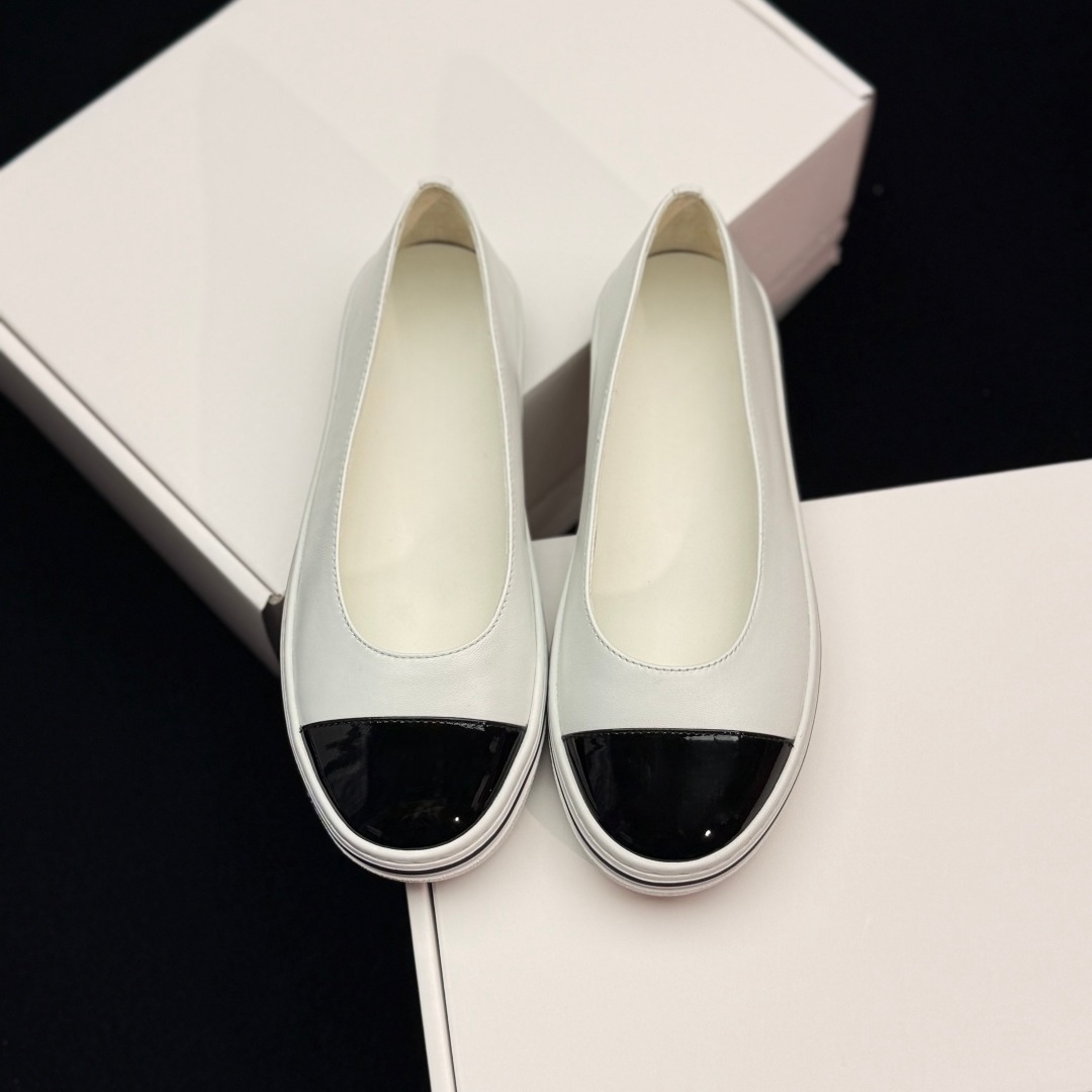 Luxury Brand Women's Slip-on C - Espadrille Slip On 评论和价格
