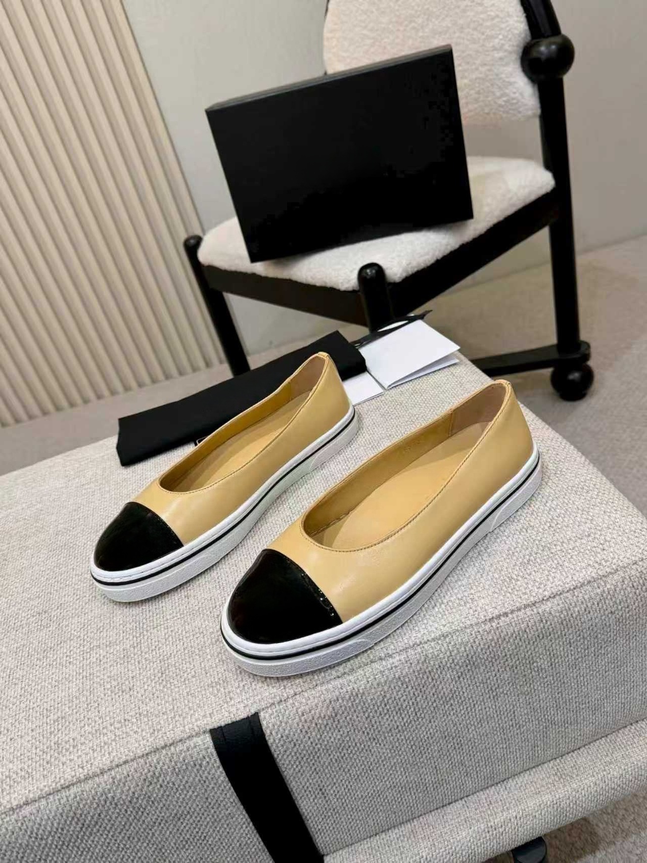 Luxury Brand Women's Slip-on C - Espadrille Slip On 评论和价格