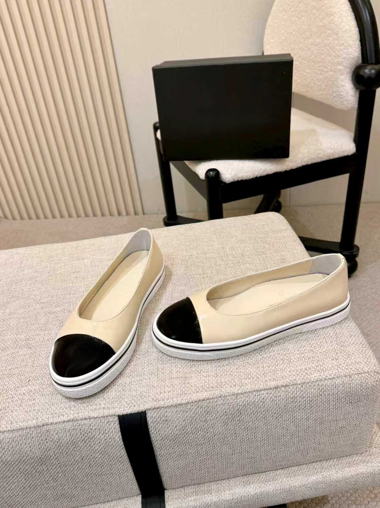 Luxury Brand Women's Slip-on C - Espadrille Slip On 评论和价格
